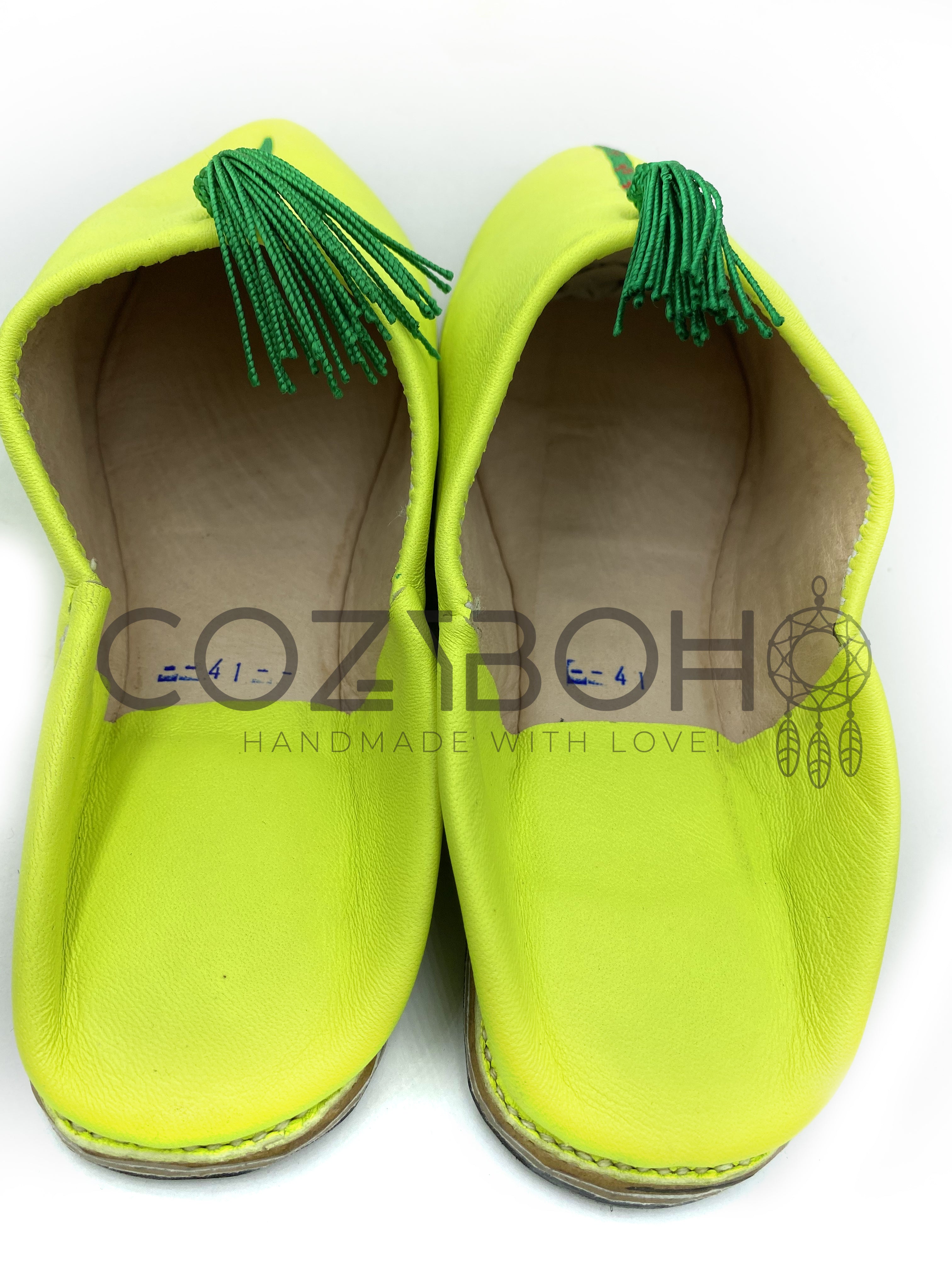 WOMEN MOROCCAN POINTY BABOUCHE WITH TASSELS